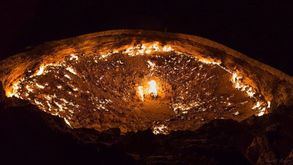 Darvaza Gas Crater Panorama